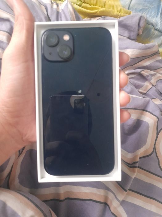 Айфон 13 срочно продам