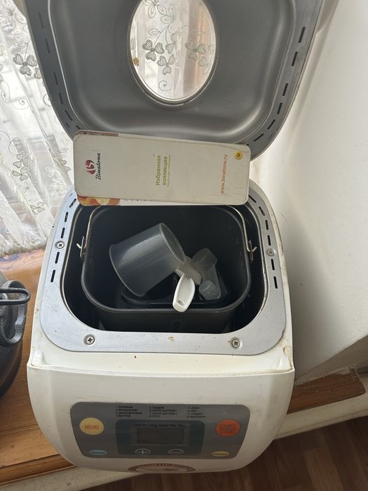 Продам Хлебопечку