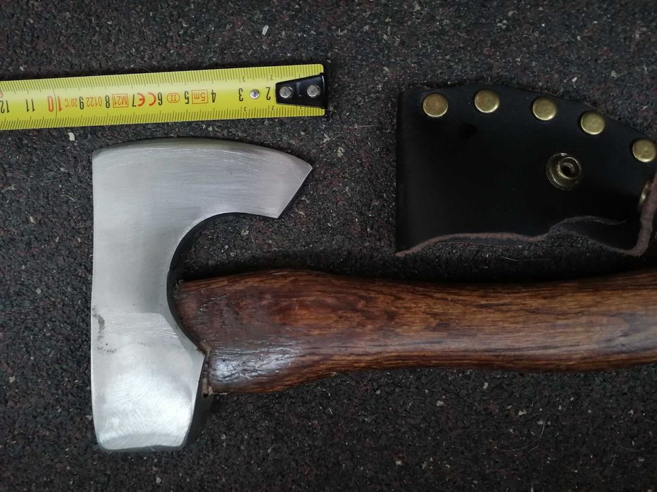 toporisca forjata din foaie de arc+protectie lama din piele naturala