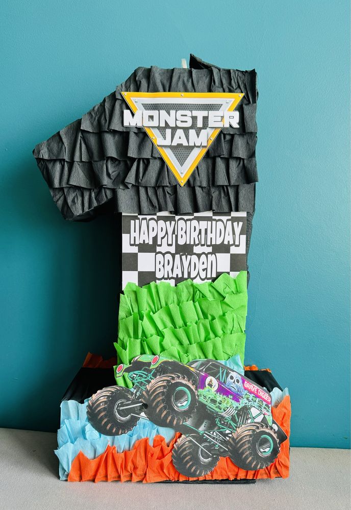 Hot wheels monster trucks monster jam пинята