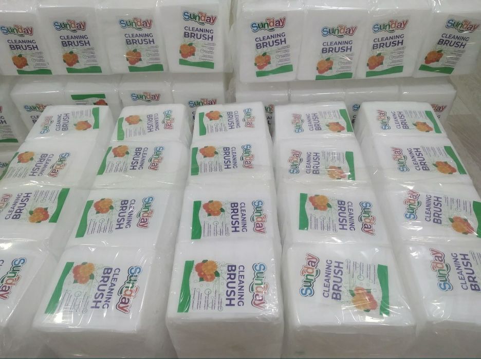 Меламиновая губка
Изделие из меламина — это «скорая помощь» в очистке