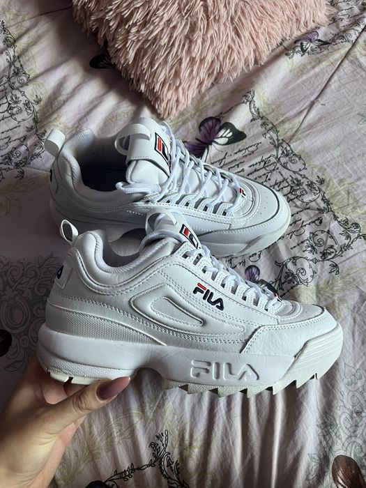 Продавам маратонки FILA Disruptor II