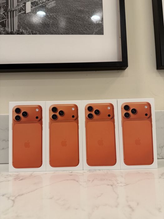 iPhone 17 Pro Max Cosmic Orange 256GB