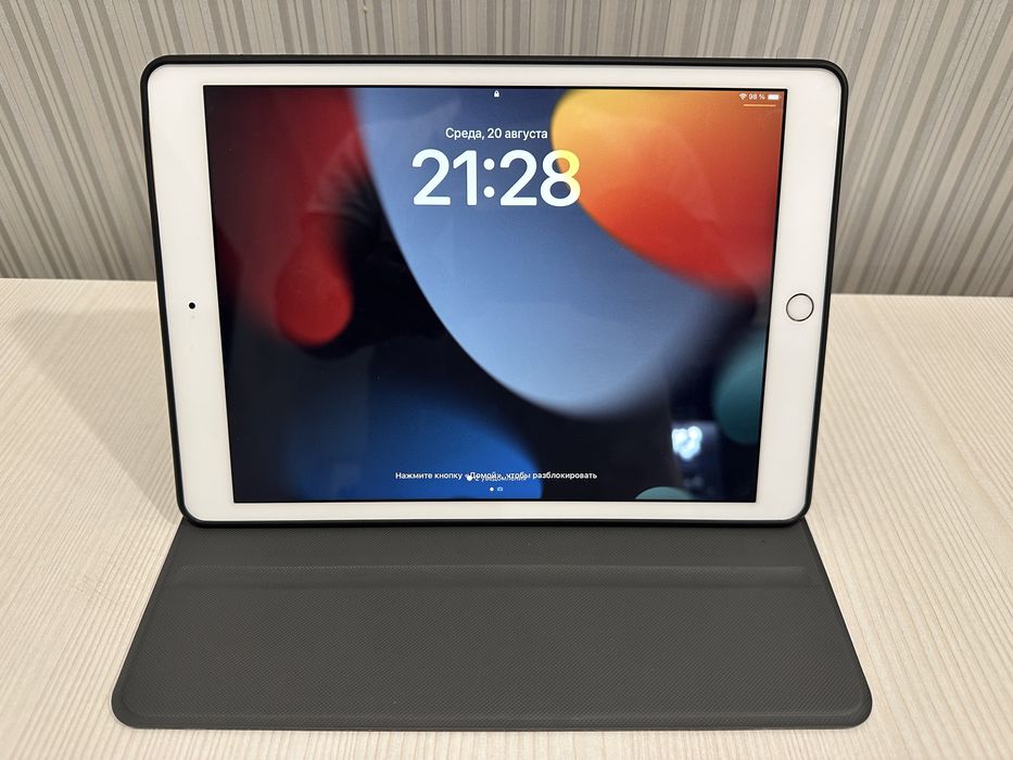 Продам Ipad 7 gold