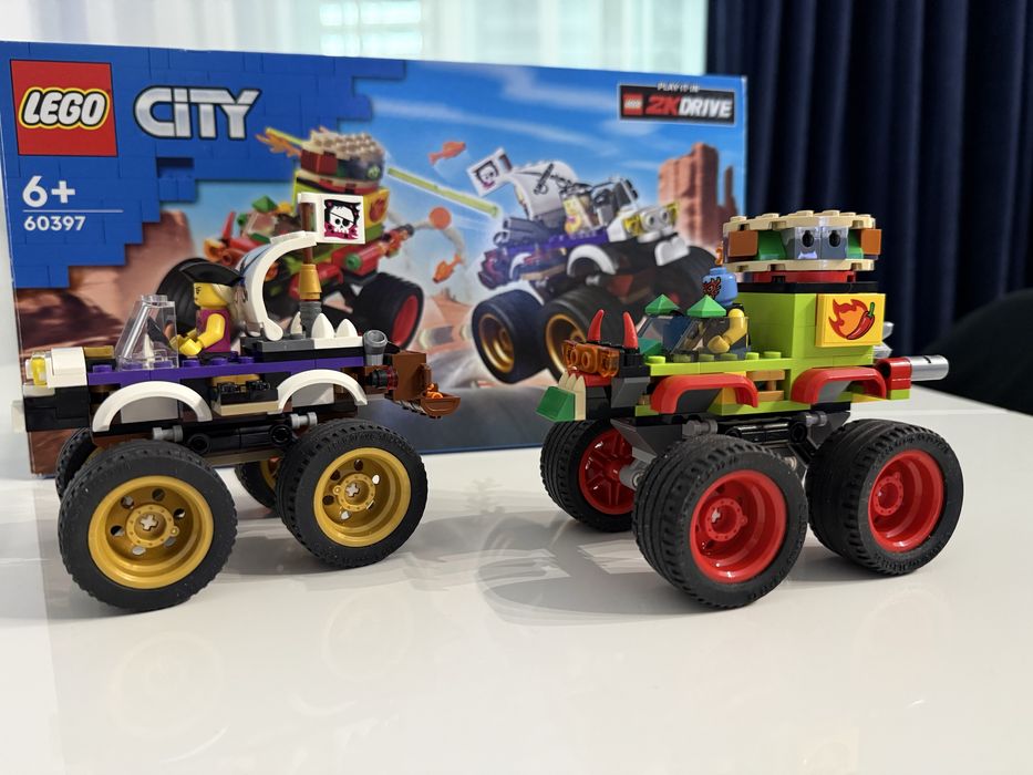LEGO 6+ model 60397 Cursă cu monster truck-uri