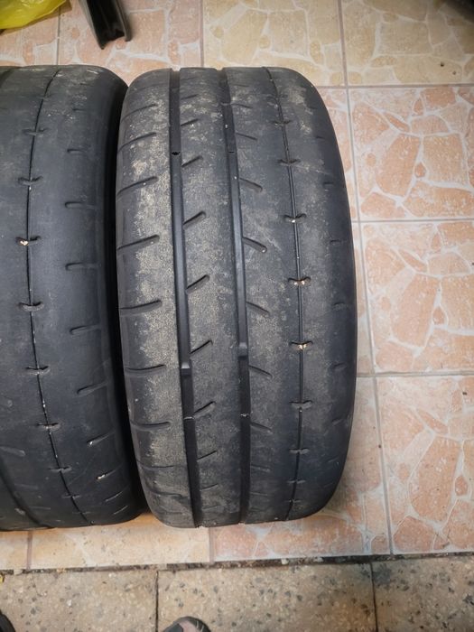 Yokohama advan A052 semislick 215/40R17