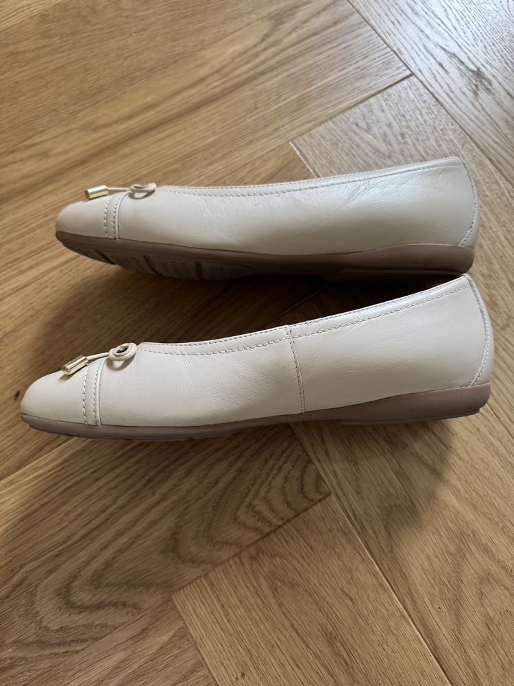 Балерини Geox 37-38, Дамски Пантофки