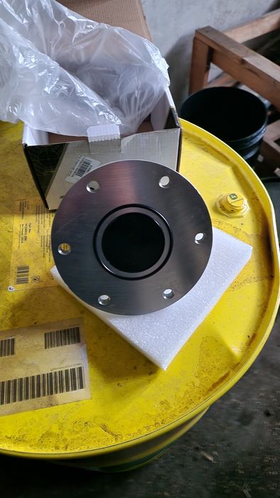 Vând sau schimb rulmenți în baie de ulei!