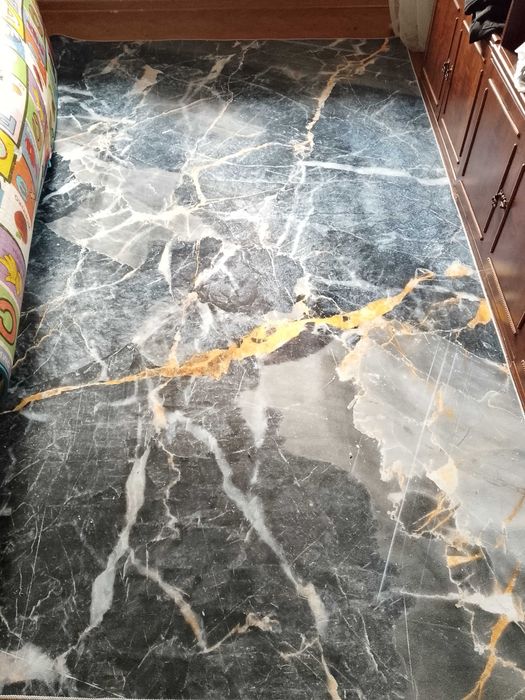 Продам ковер новый