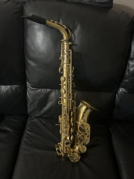 Saxofon defect merge facut