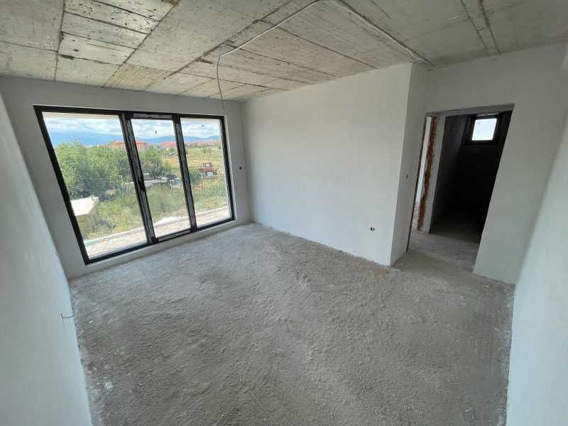 КЪЩА в гр. Костинброд