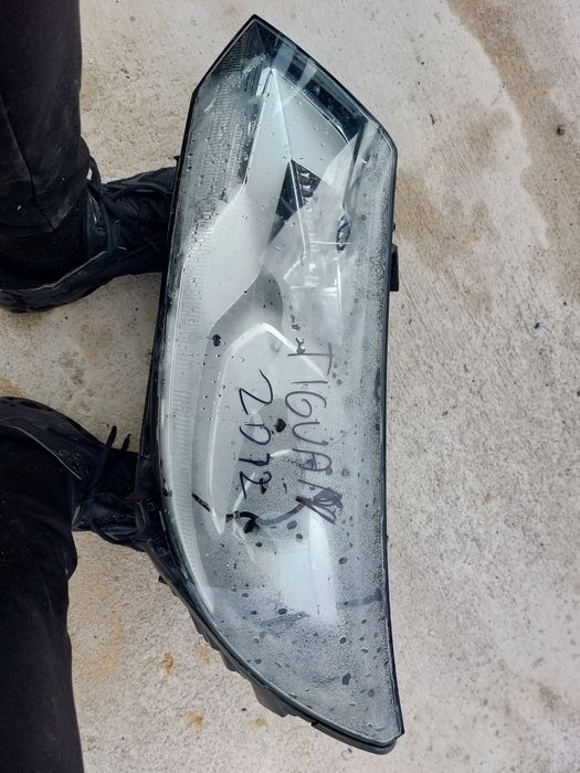 Ляв фар VW TIGUAN 2012г.
