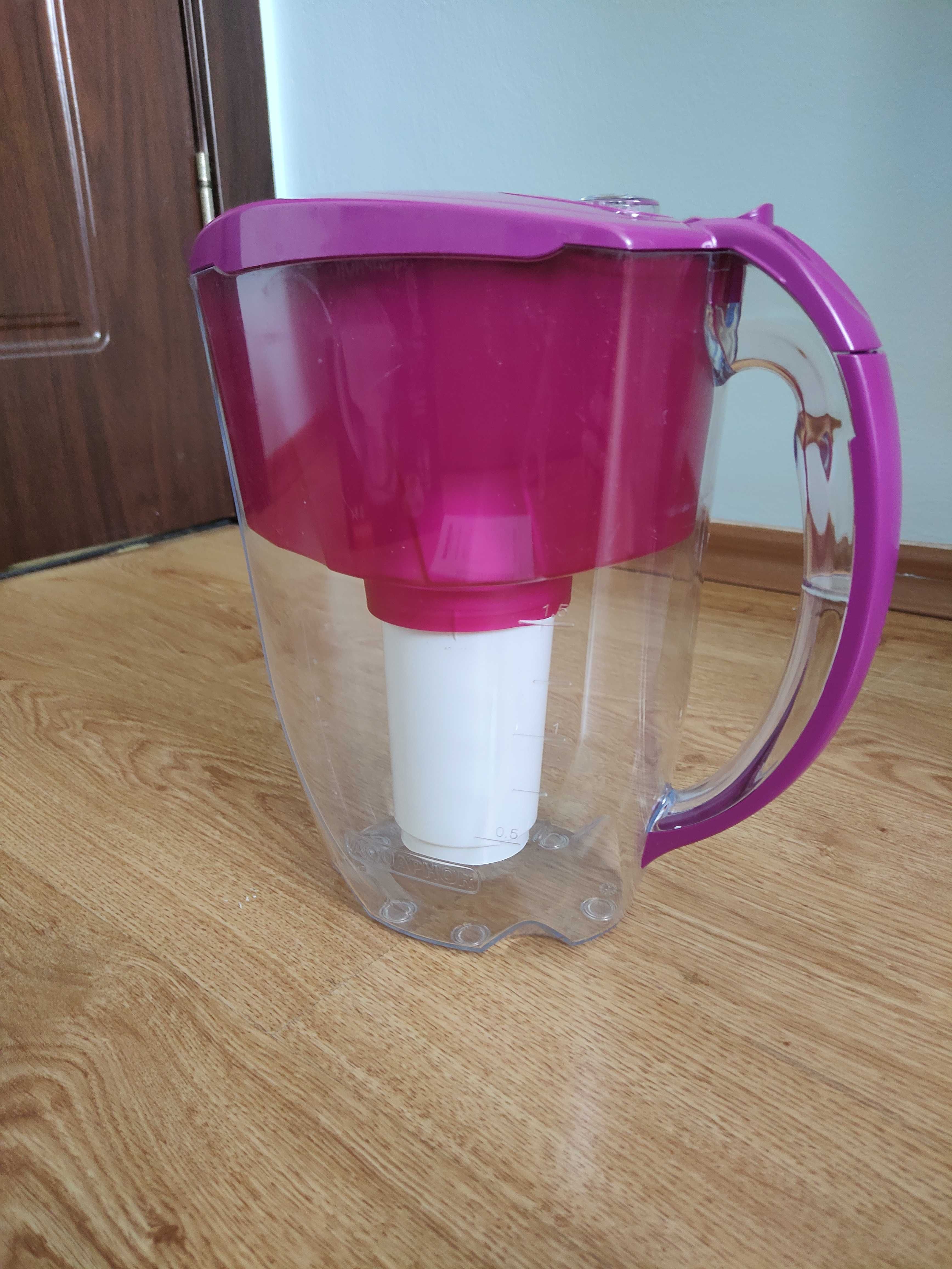 Филтрираща кана Aquafor Arctic 2,8 л