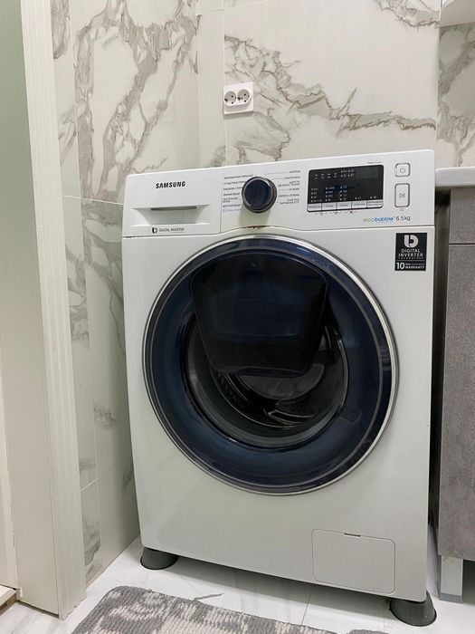 Стиральная машина Samsung 6,5кг не сломанный работает хорошо