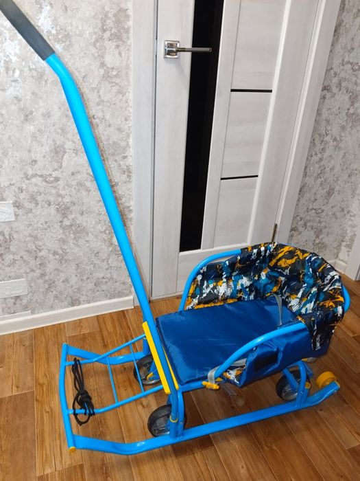 Продам санки детские