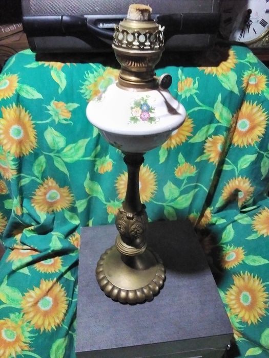 Lămpi de iluminat regale