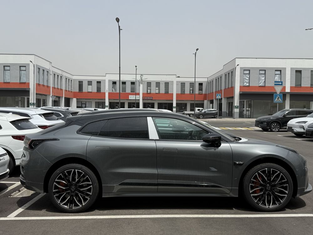 Zeekr 001 You Z Sport Restyling