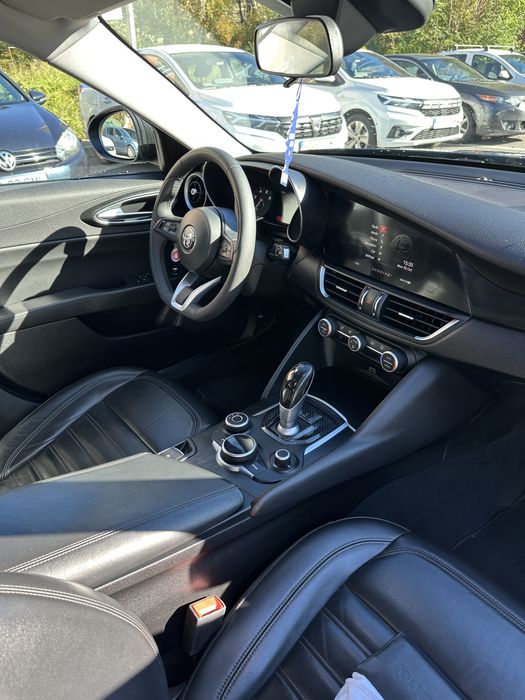Alfa Romeo Giulia 2018, 2.0T - 200 C.P.