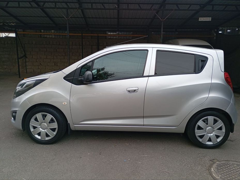 продается спарк металик