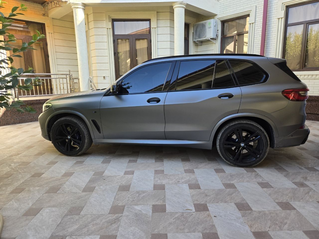 BMW  X5  40i xolati yaxshi