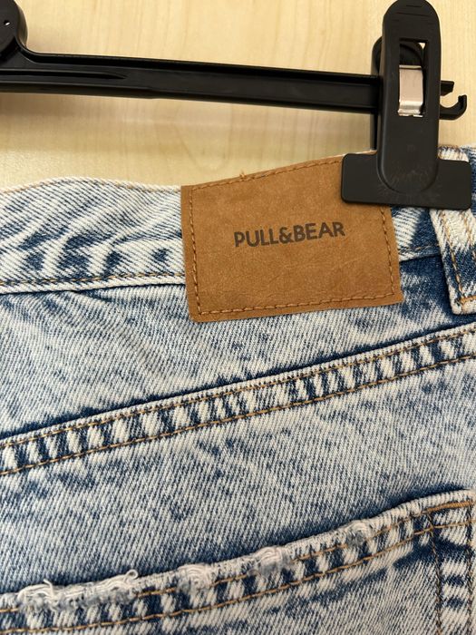 Светлосини дънки(mom jeans). В отлично състояние. Размер: EUR-40