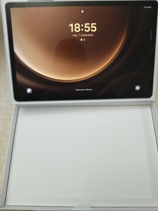 Vând sau schimb tableta Samsung Galaxy s9 FE +