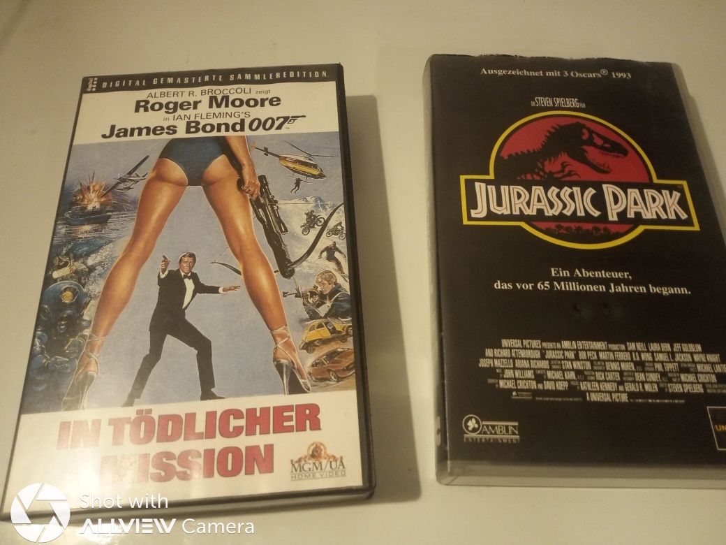 Caseta video original Germania "Agent 007" și  "Jurassic Park"