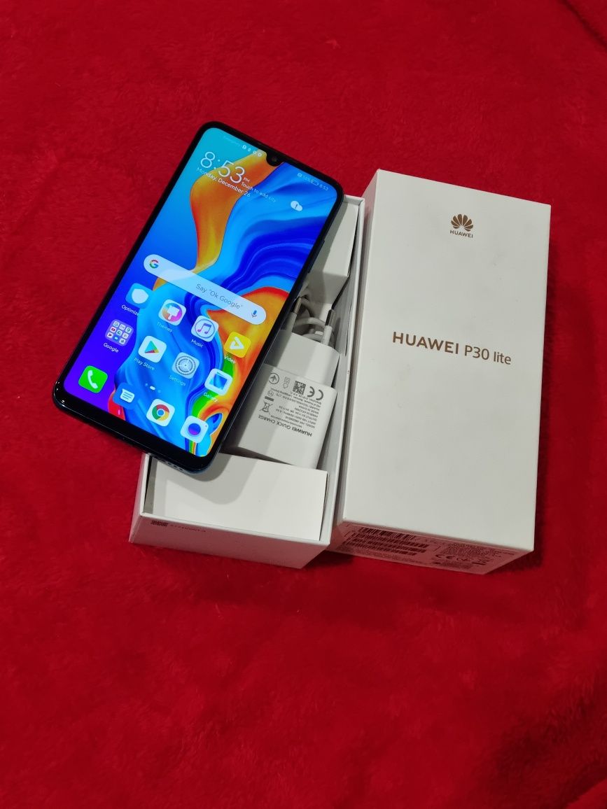 Vand / Schimb Huawei P30 lite impecabil