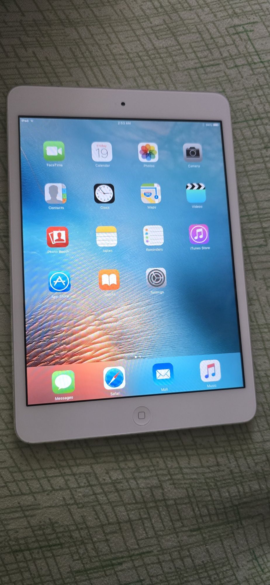 Таблет Apple iPad mini (1-во поколение), модел A1432 с бонус калъф