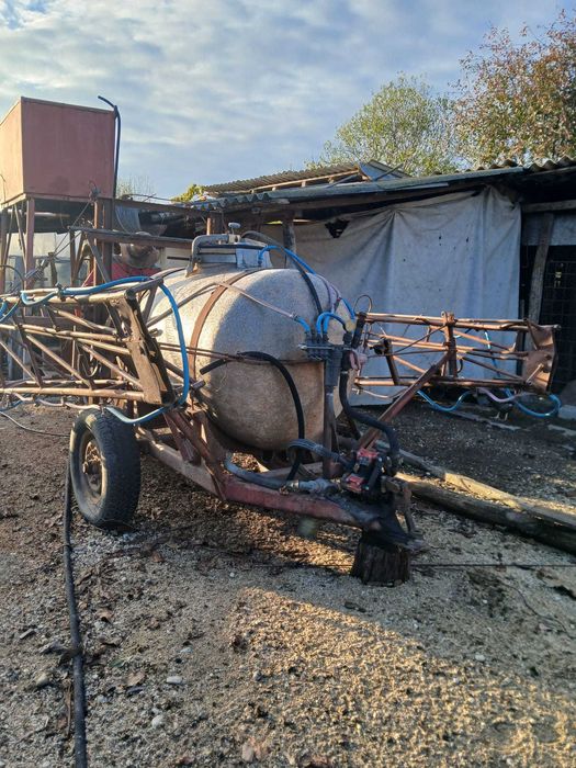 Vând instalație de erbicidat