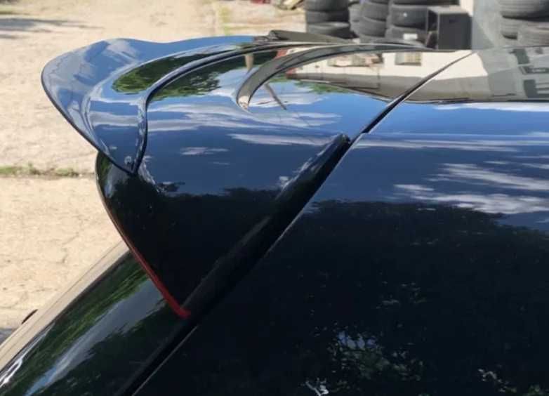 Голф 5 спойлер за багажник / Vw Golf 5 Lip Spoiler