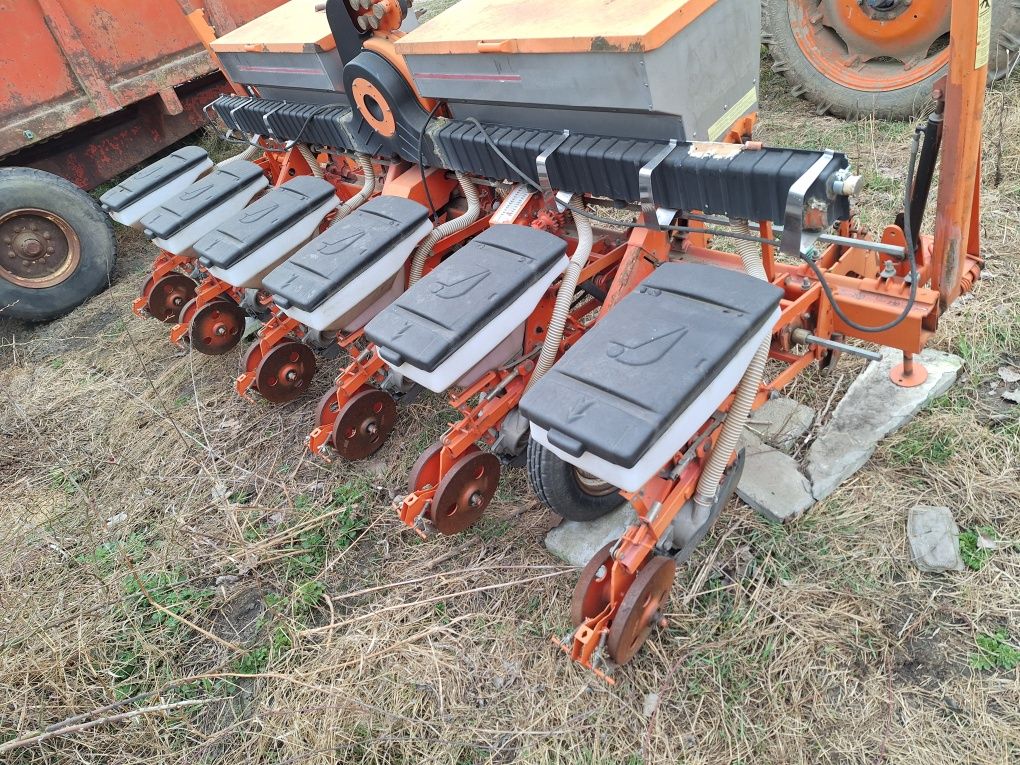 Semanatoare Kuhn Planter