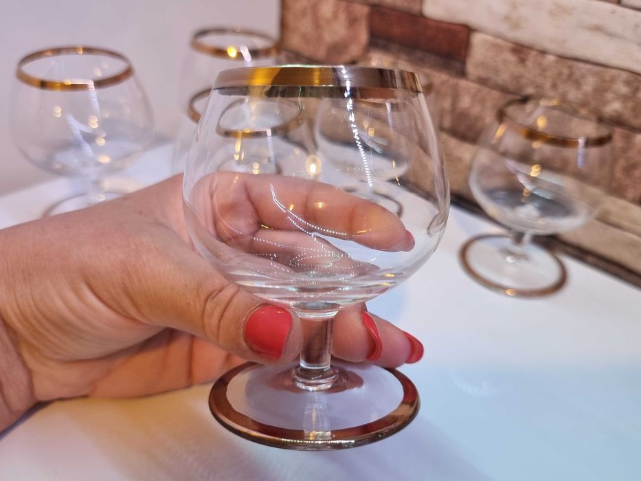 Set 6 pahare vechi de cristal, coniac, pictate manual