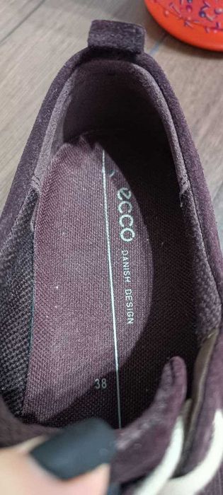 adidași ECCO. M 38. piele întoarsă naturală