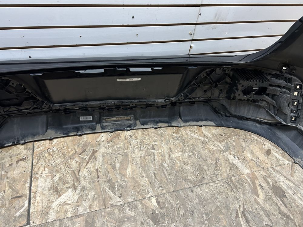 Bara spate bmw G70 seria 7 M paket 2023-2024