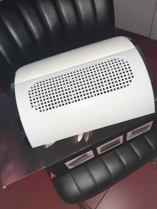 Vand aspirator unghii pentru praf
