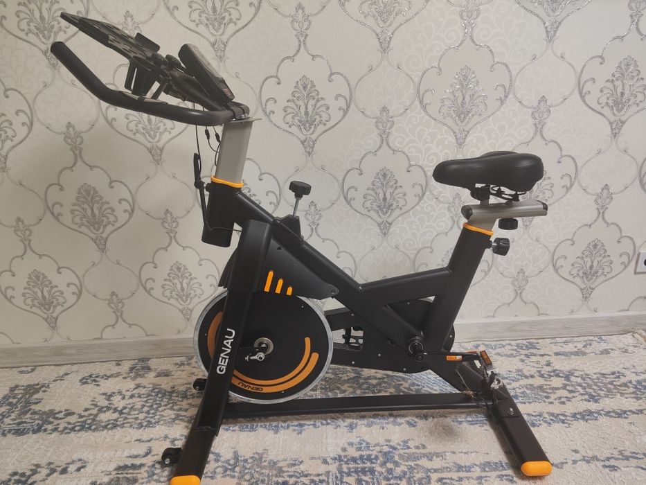 Продам велотренажёр Genau