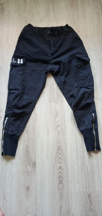 Спортен екип -катате,протектори,яке