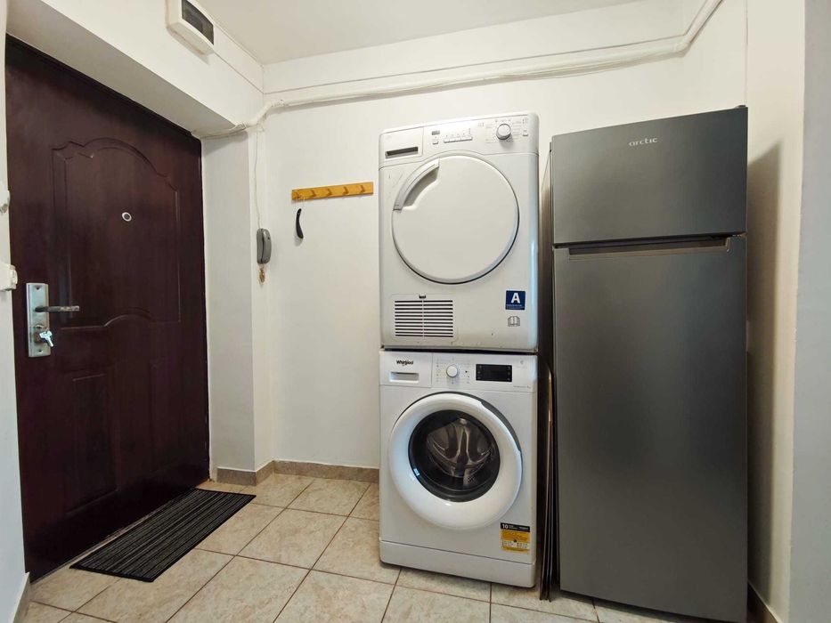 Apartament decomandat, cu o cameră, in zona Buziașului.