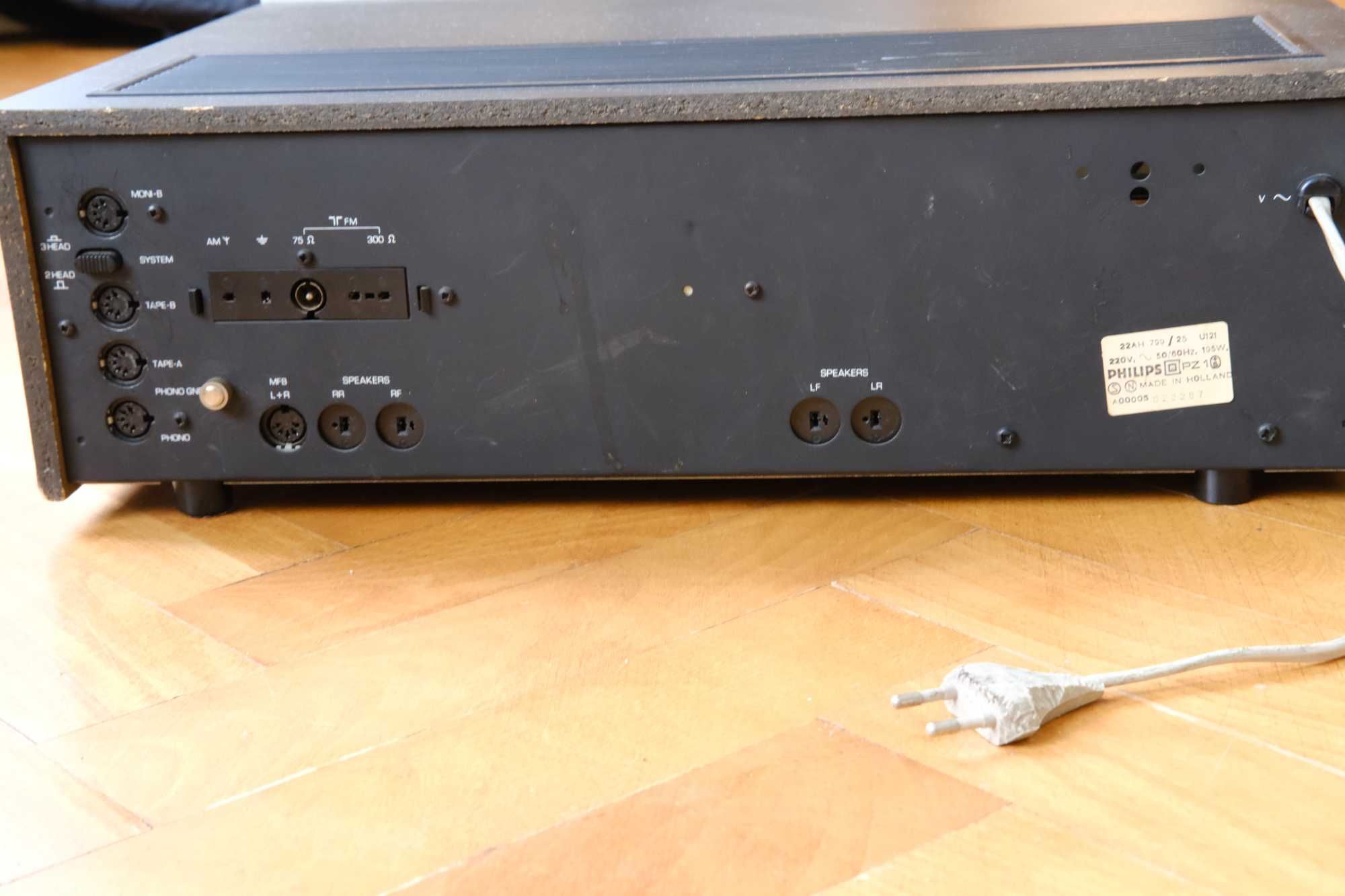 Amplificator Philips 22 AH 799