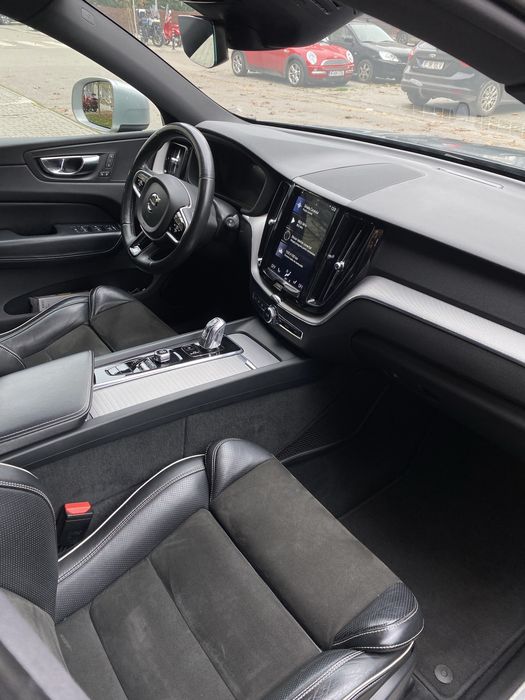 Volvo XC60 T8 Plug In Hybrid R-DESIGN Panoramic