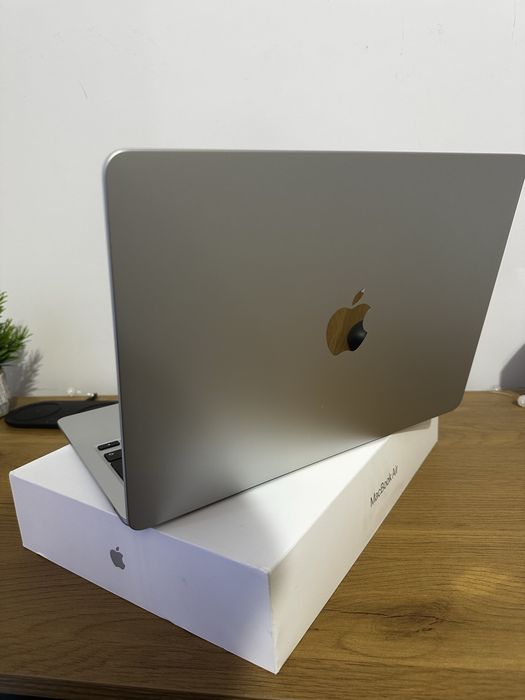 MacBook Air 13 2025, 256GB