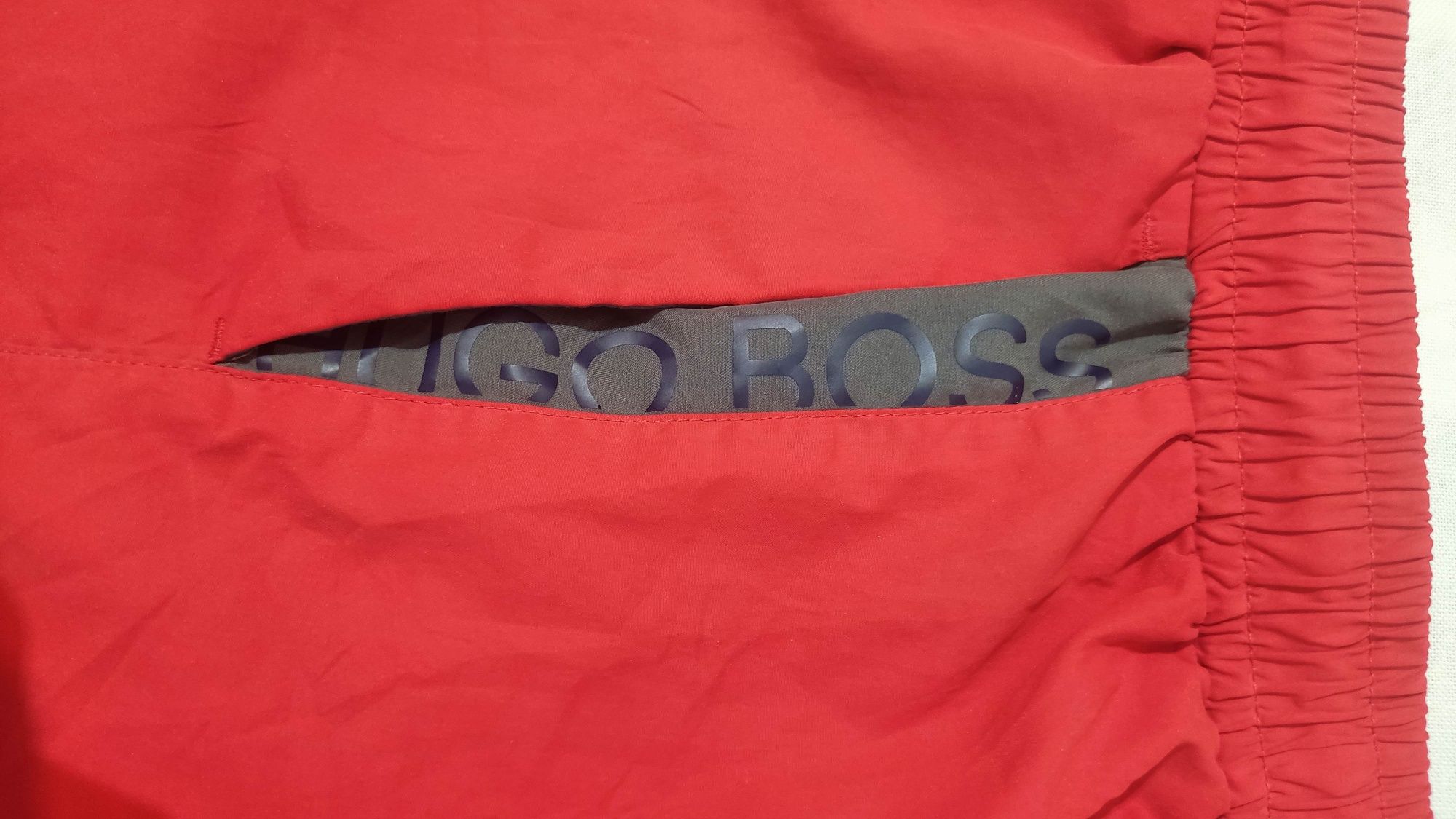 Pantaloni Hugo Boss mărime L bărbați scurți plaja piscina ștrand mare