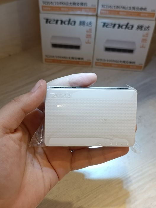 Сетевой свитч Tenda S105 — 5 портов, 100 Мбит/с, новый