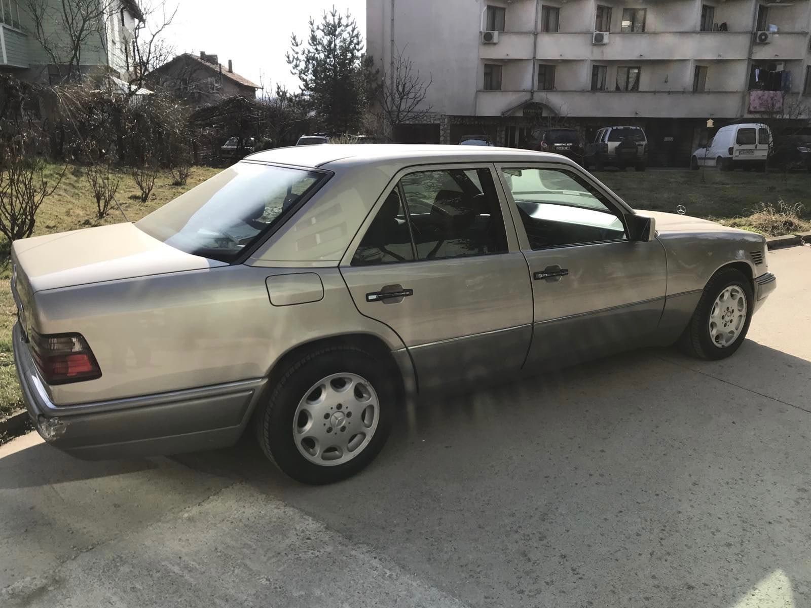 Mercedes-Benz E 300 Diesel. Произв. 08/1995 год. Закупен от Германия