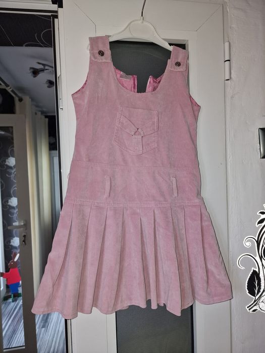 Hainute diverse pentru fete