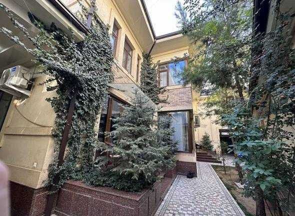 махалла Бадамзар, ул. Фирдавсий
4 сотки
5 спален, 5 санузлов