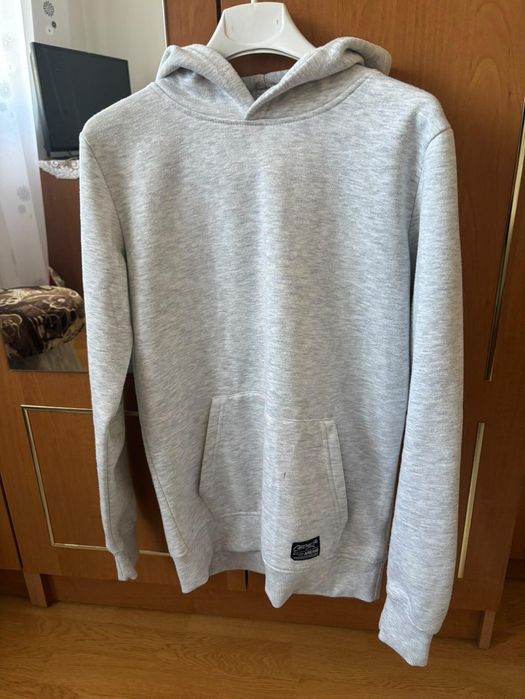 Hanorac alb bershka/zara/pull and bear