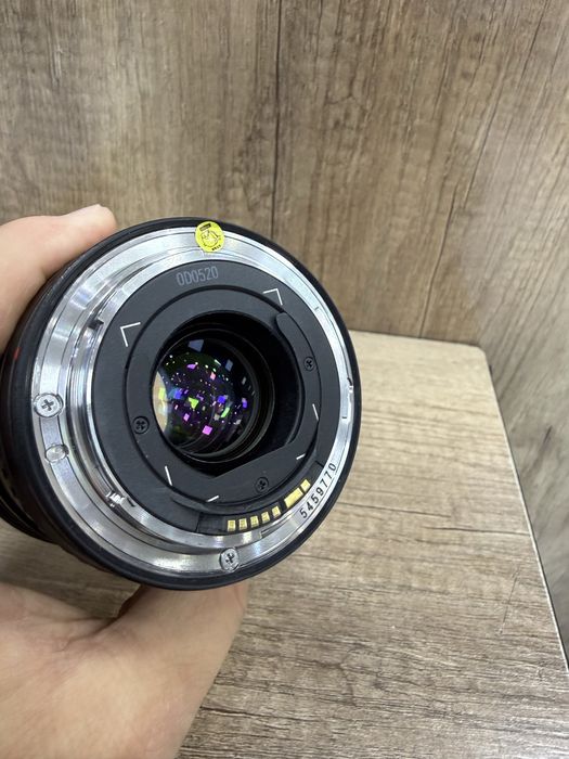 Canon Lens 17-40 mm 1:4  L