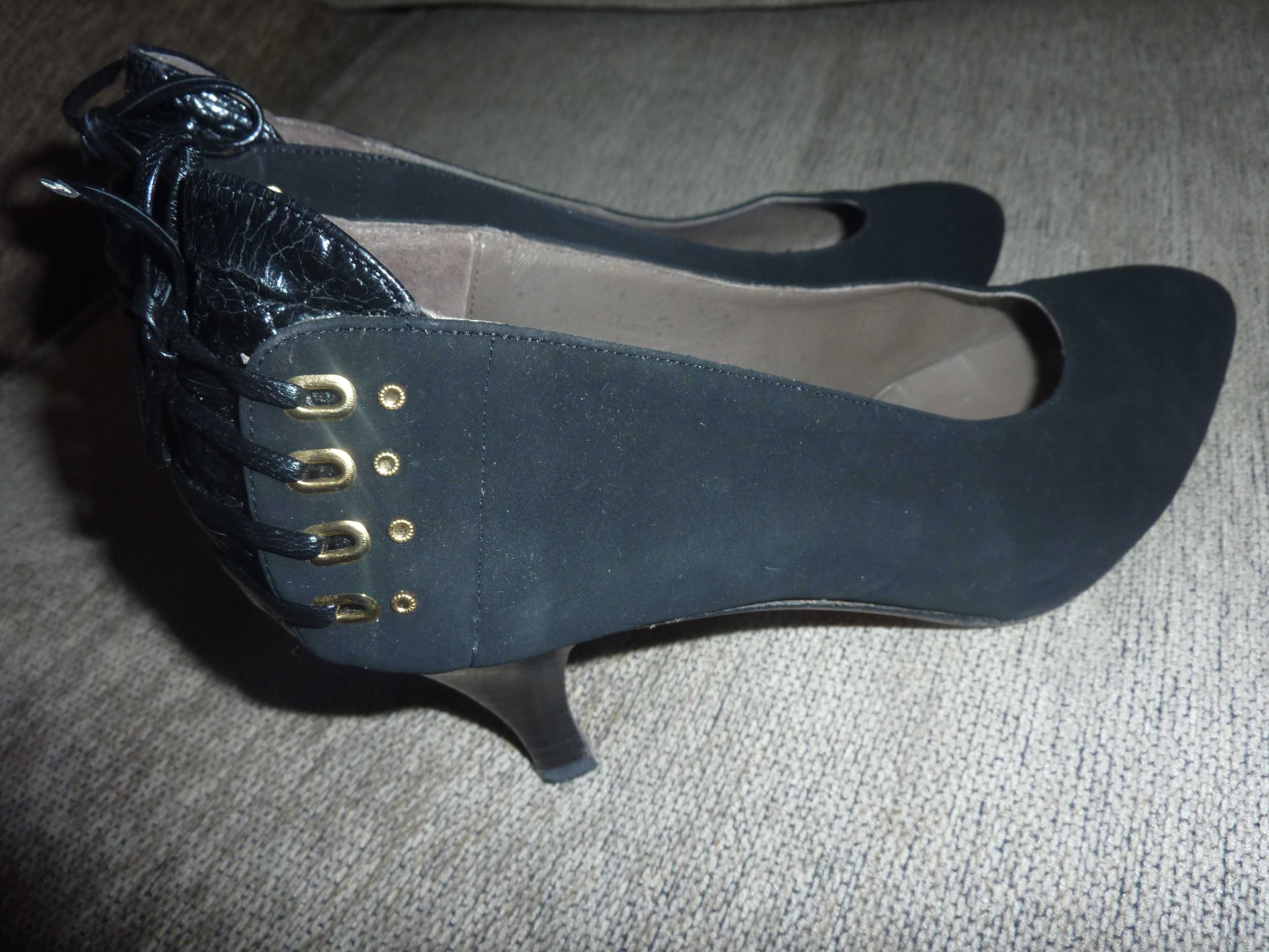 2 Rochii rosii elegante,feminine-mas.S/M